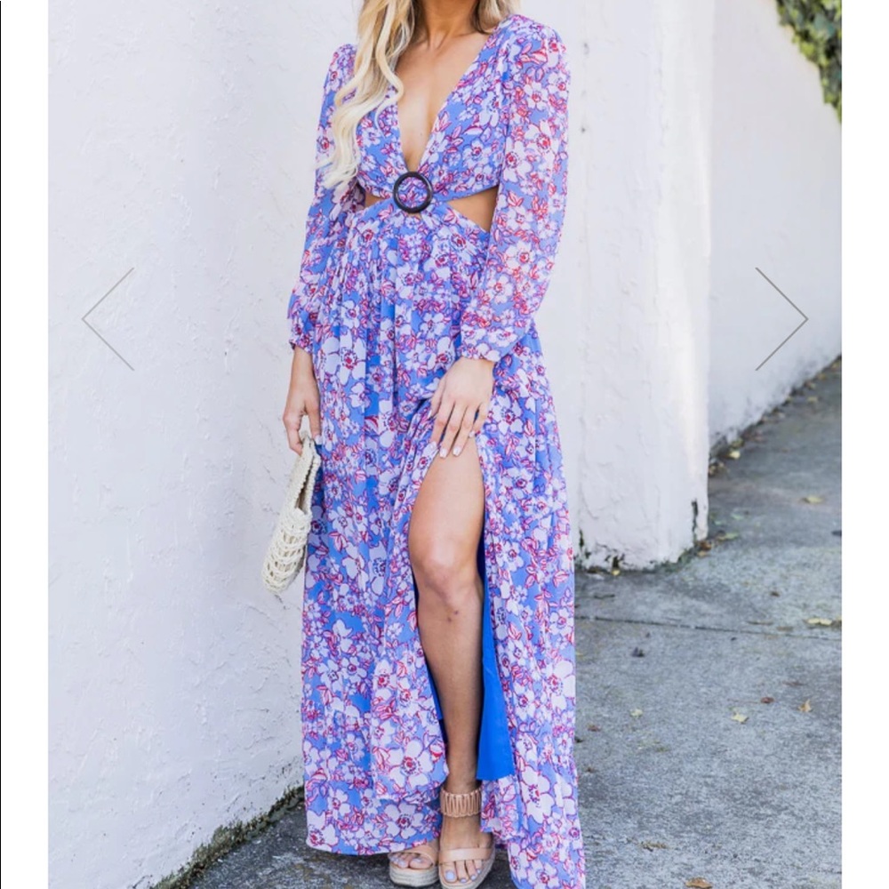 BLUE CUTOUT FLORAL RING LINK MAXI DRESS